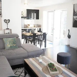 Appartement Duplex Et Terrasse A St Servan-st Malo, Saint-Malo